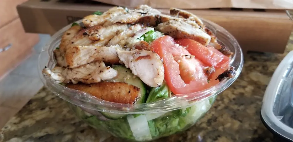 Mediterranean Salad with Chicken